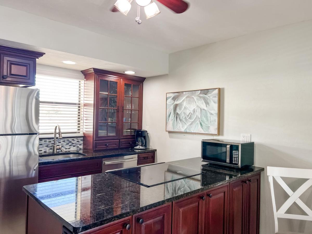 Knot A Care Remodeled Direct Water Access Condo With Ocean And Pool Views Now Sleeps Six 马科 外观 照片